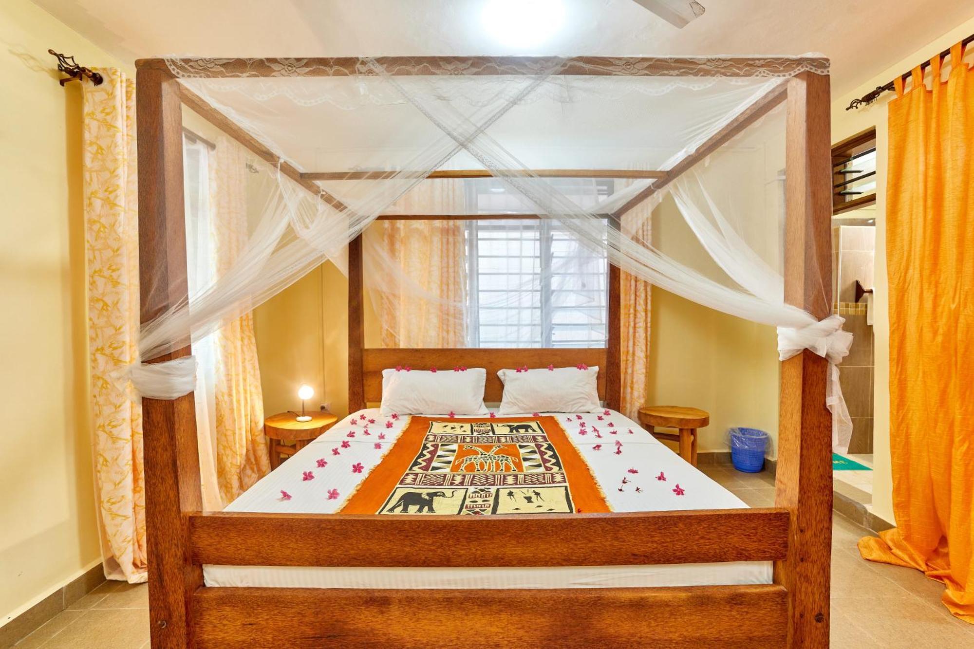 Diani Beach Gold Apartments Exteriör bild