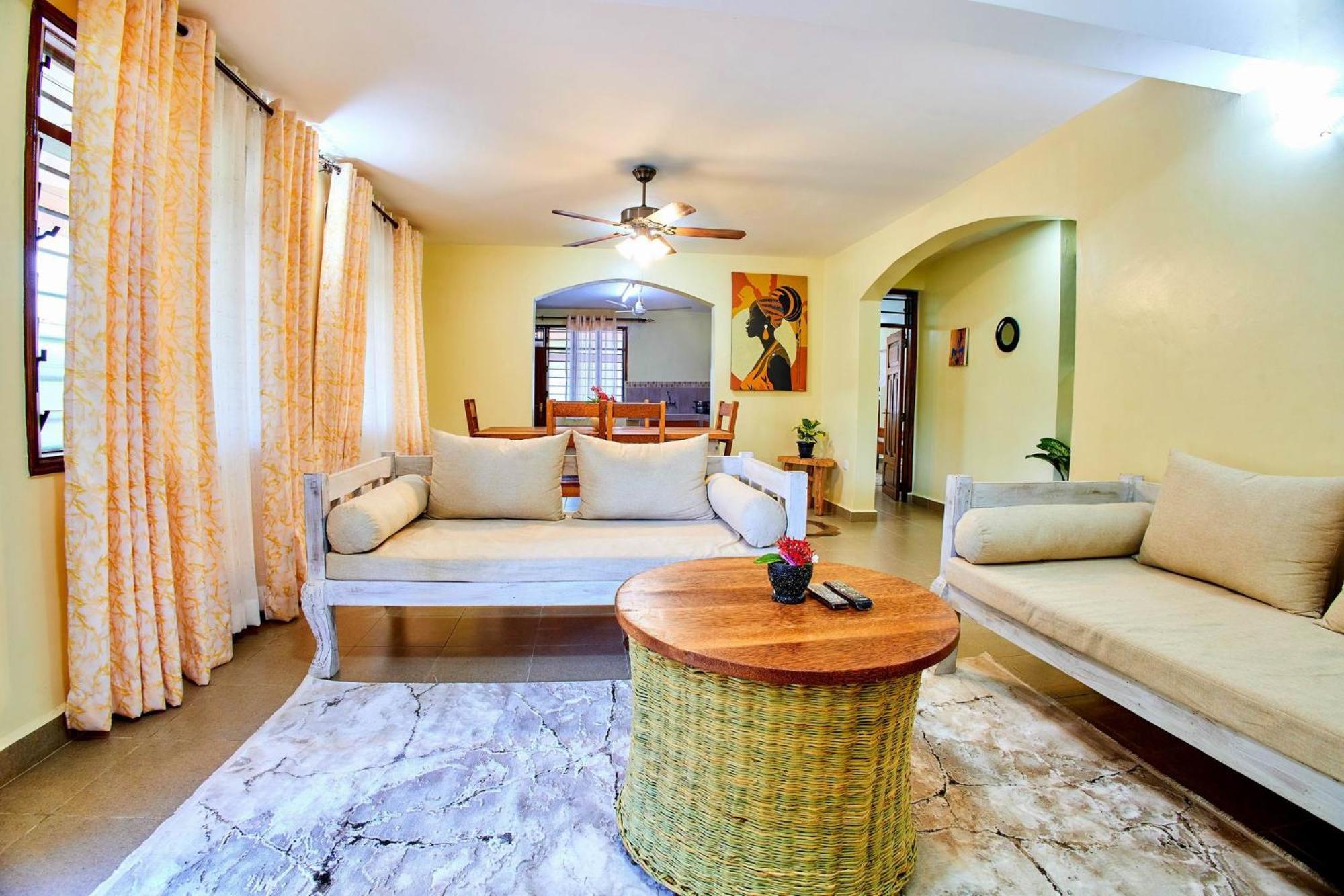 Diani Beach Gold Apartments Exteriör bild