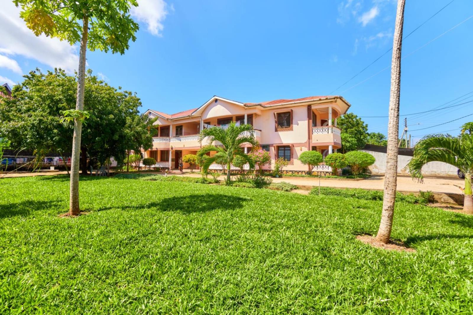 Diani Beach Gold Apartments Exteriör bild